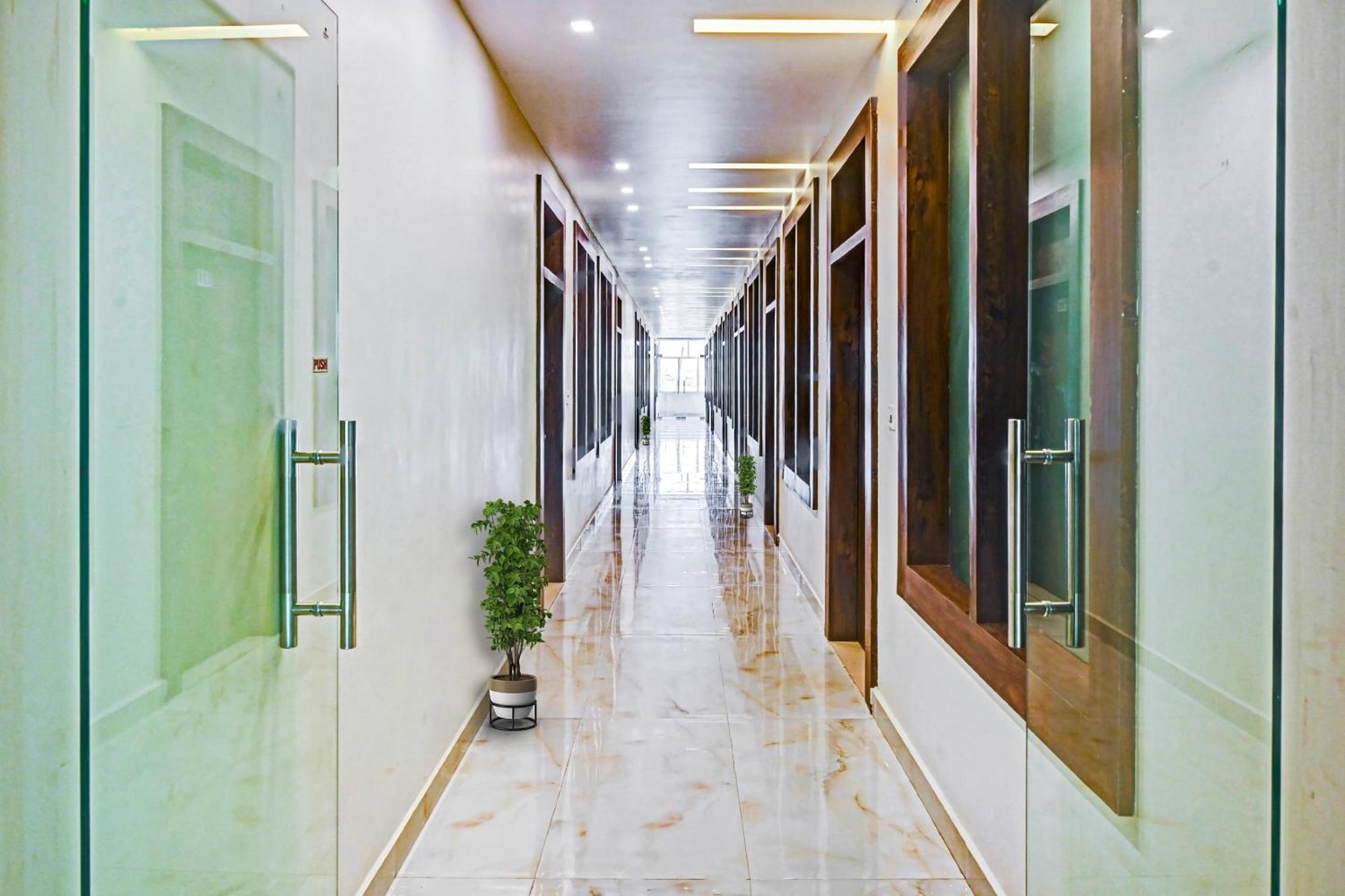 Sangam International Group Of Hotels Prayagraj Bagian luar foto